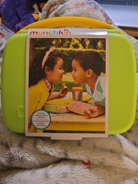 Munchkin Lime Green Snack Box with Yellow Handle
